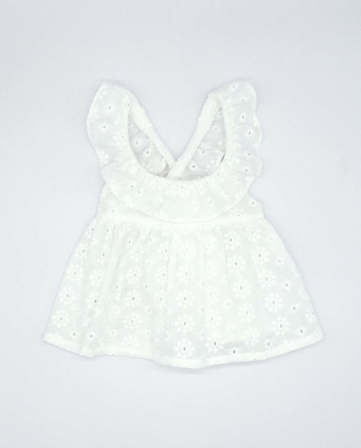 Vestido con volante