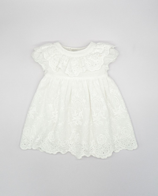Vestido de plumeti bordado