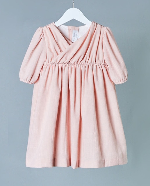 Vestido con pecho fruncido