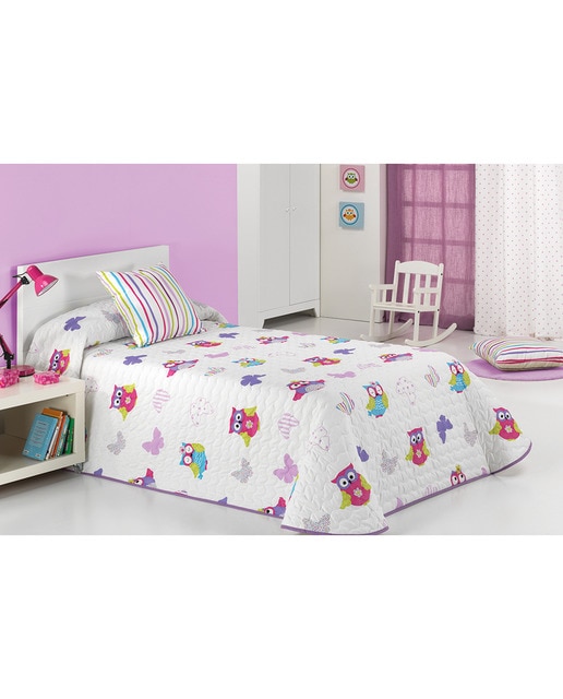 Copriletto estampado ligero  ideal para entretiempo.
