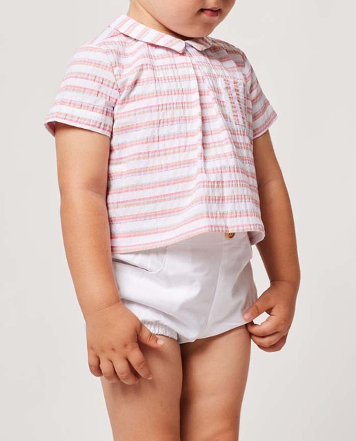 Camisa rayas con cuello y bolsillo