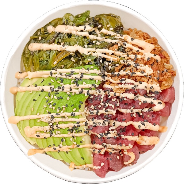 Thunfisch-Poké mit Avocado, Wakame und gebratener Zwiebel mit Spicy Mayo und Sesam Schüssel 300 g