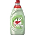 Limpieza y Cuidado concentrated washing up liquid with aloe vera and cucumber bottle 820 ml