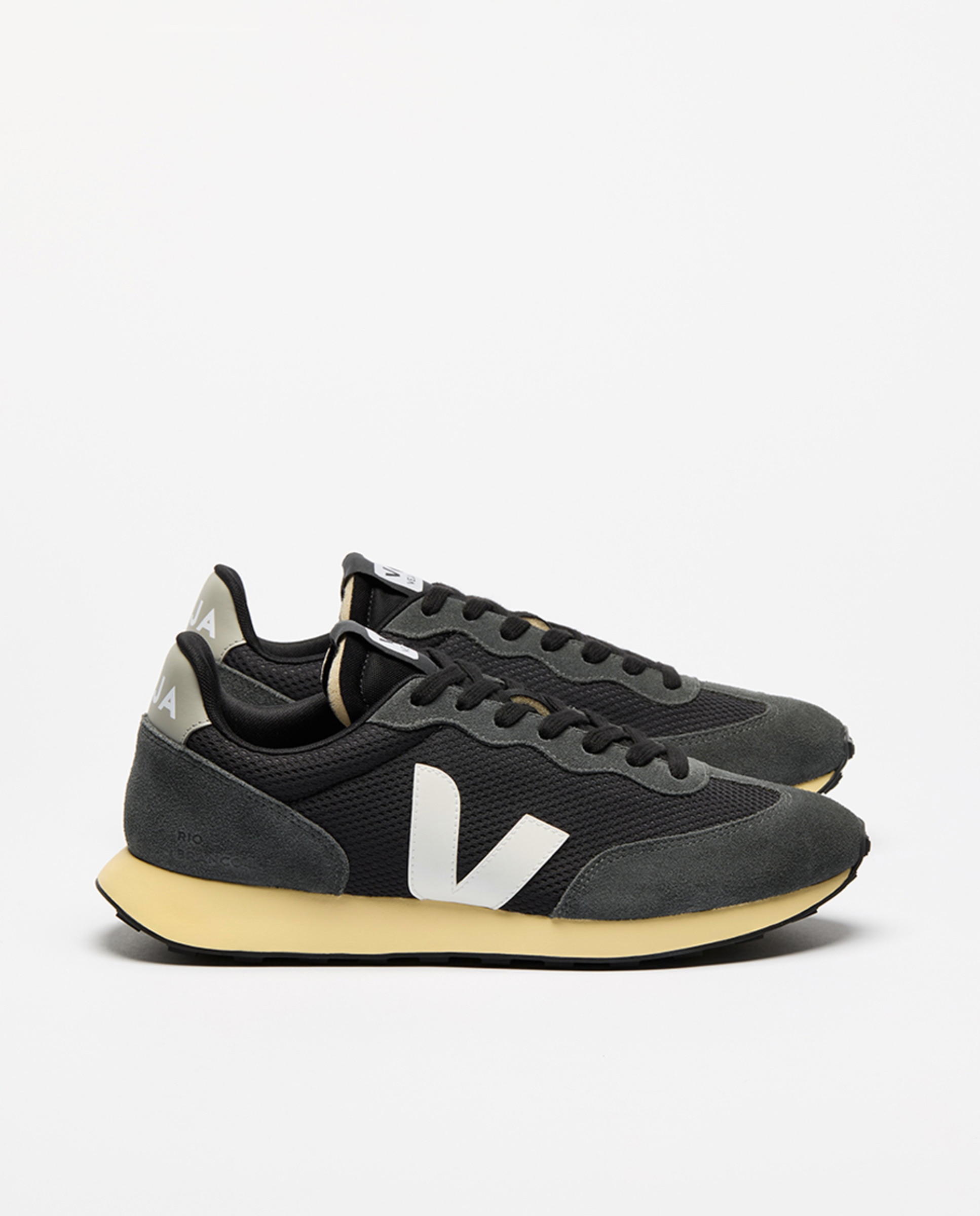 Veja - Zapatilla de hombre, modelo rio branco, de alveomesh, con cordones.