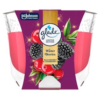 Glade Vela Berry Festive Kiss embalagem 204 g