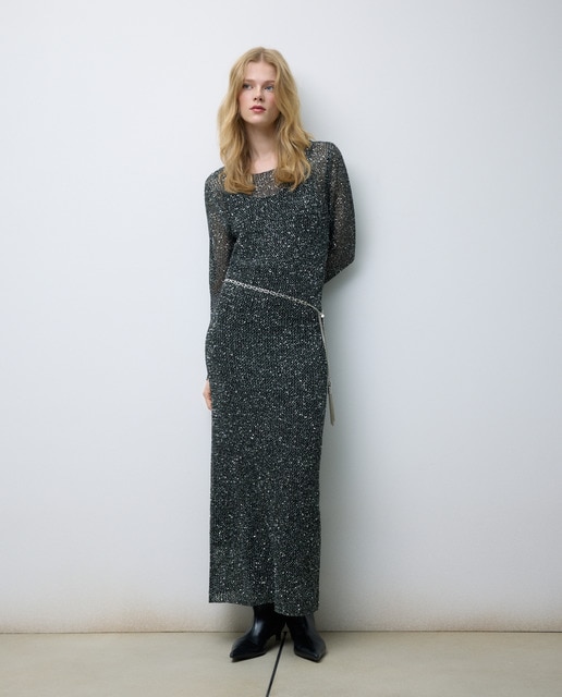 Vestido con malla de  lentejuelas