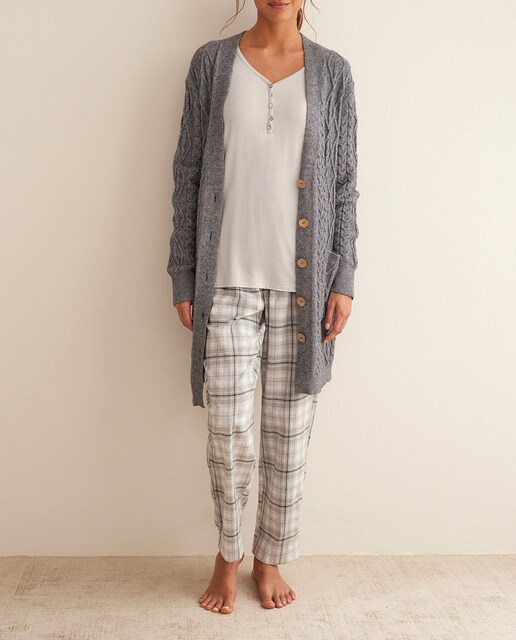 Cardigan de punto con botones