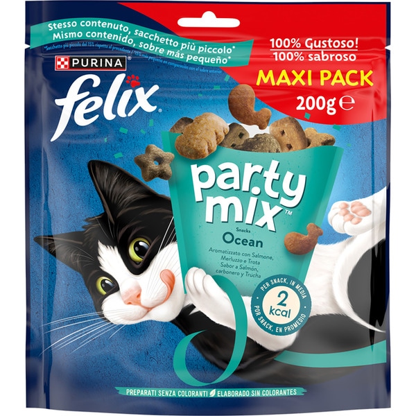 Party Mix salmon, saithe and trout flavour cat snacks container 200 g