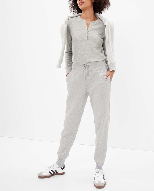 Pantalón jogger con logo de mujer