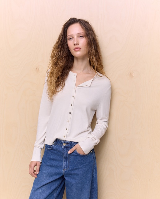 Easy Wear - Chaqueta de mujer detalle botón puño cuello redondo.