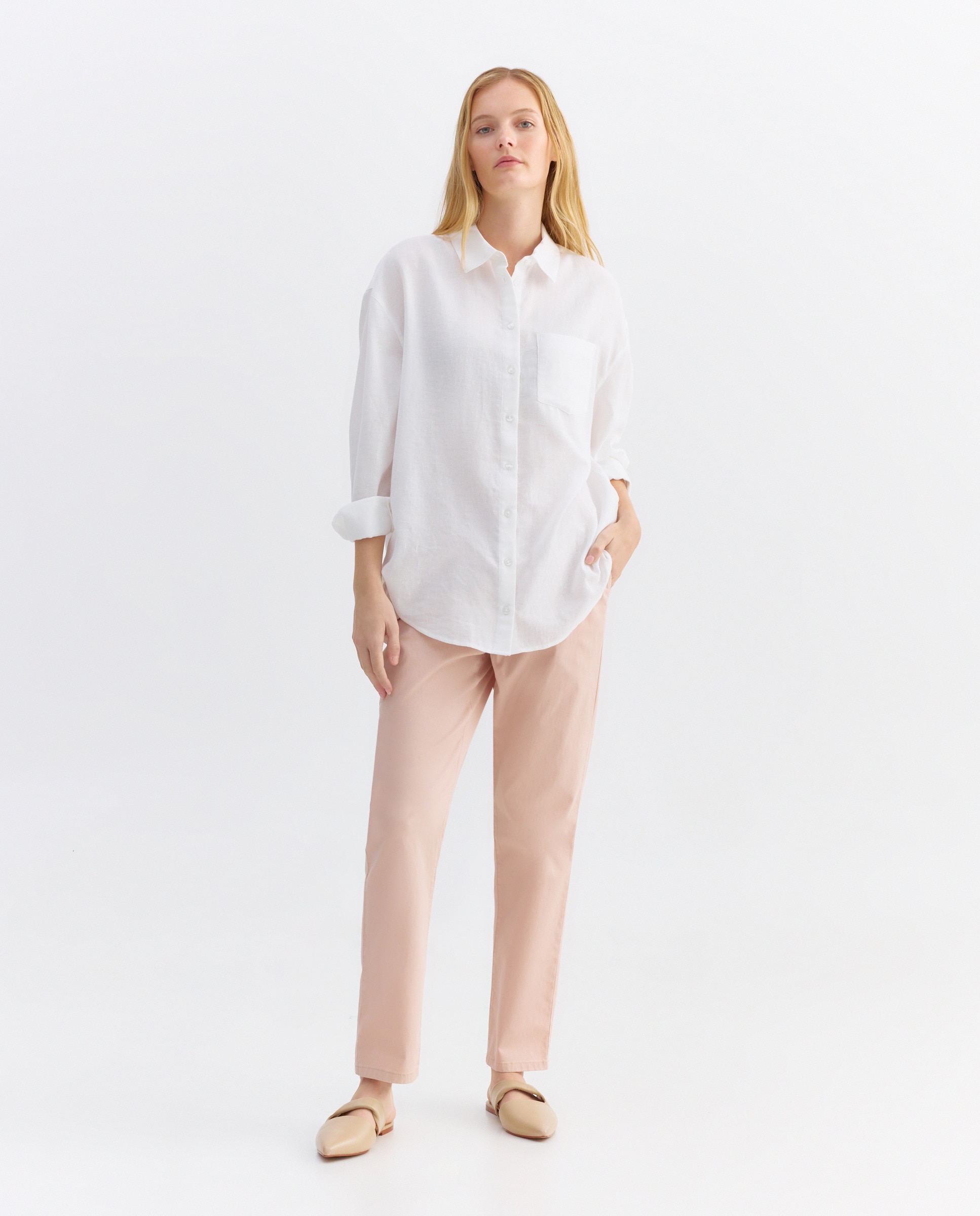 Imagen 0 de Pantalón largo con goma elástica de mujer
