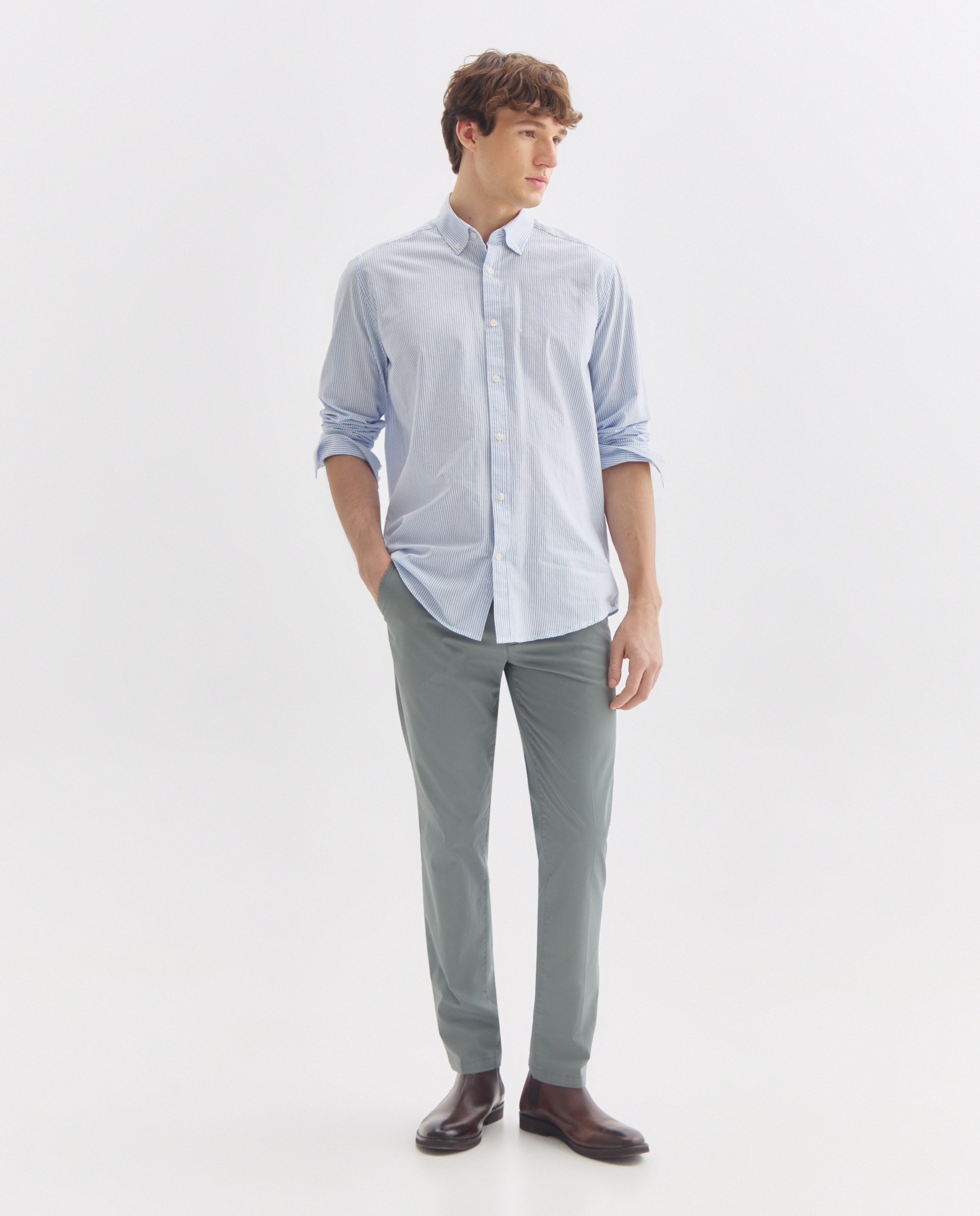 Pantalón hombre chino básico Verde-1