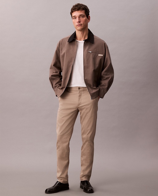 Calvin Klein - Pantalón chino Hombre fit slim.