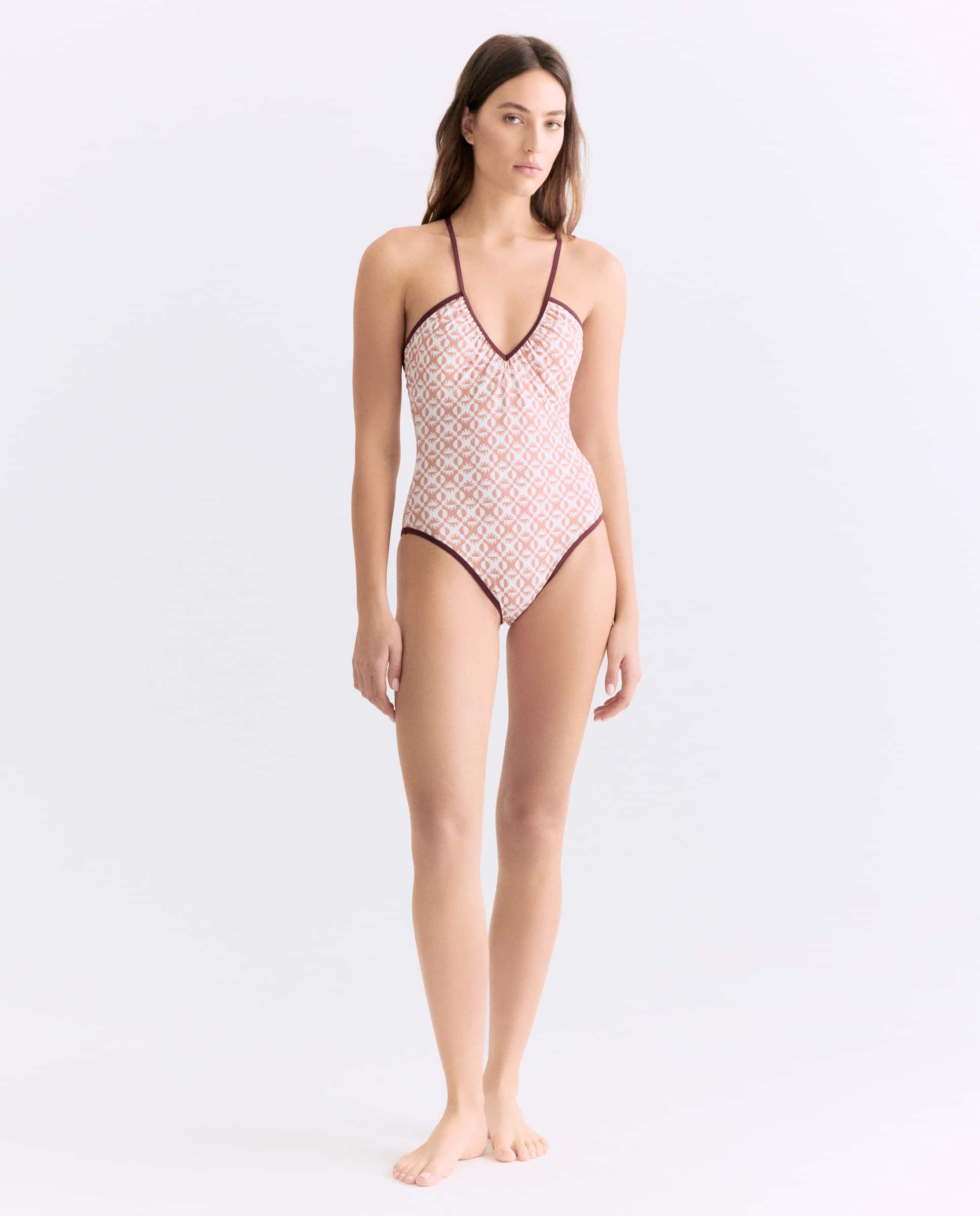 Imagen 0 de Bañador mujer escote pico tirantes contraste