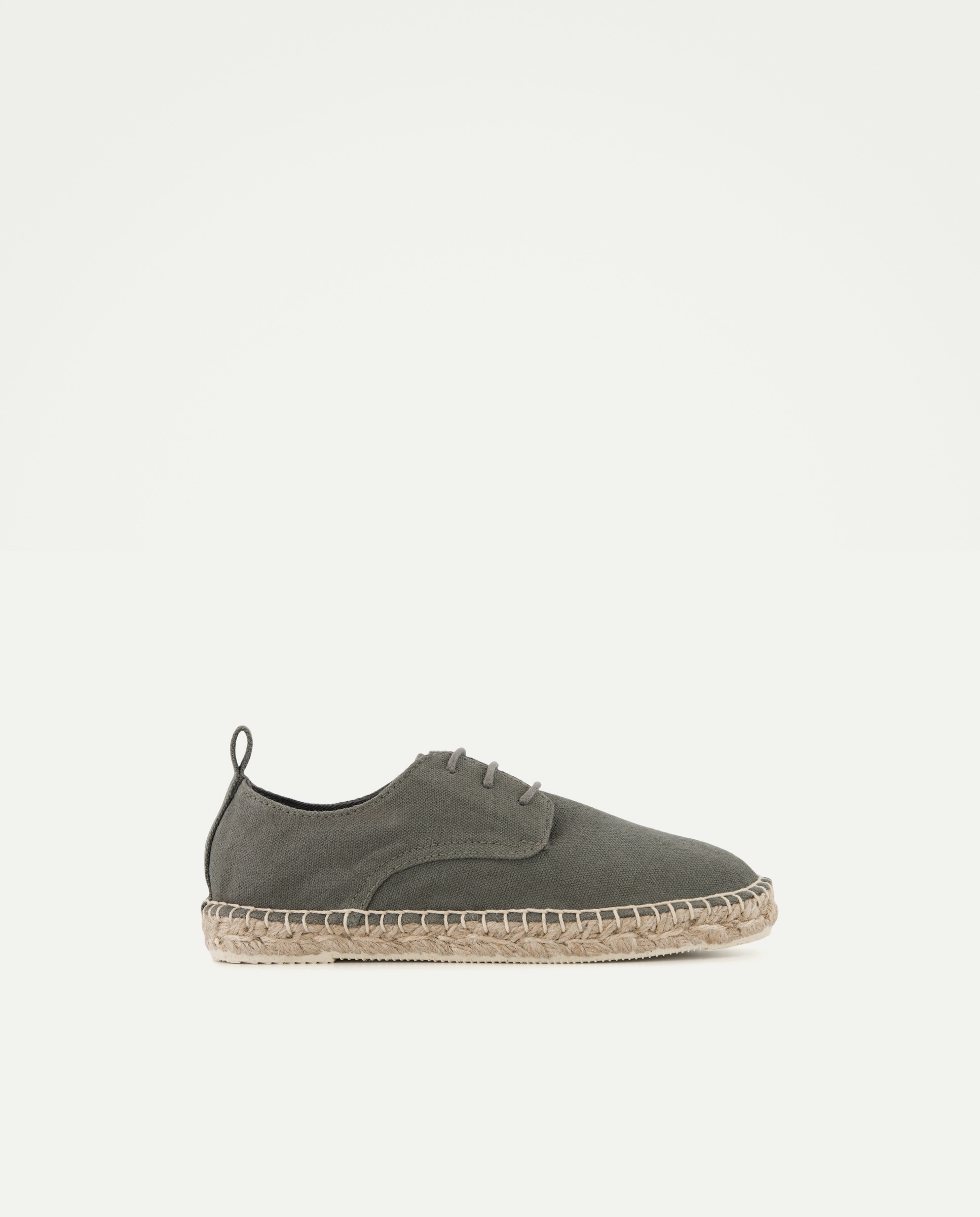 Imagen 0 de Zapato de niño de yute con cordones efecto lavado
