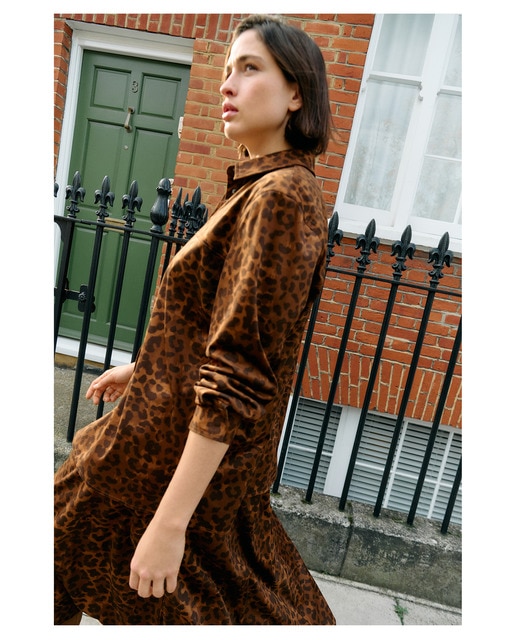 Couchel - Sobrecamisa de mujer antelina animal print.