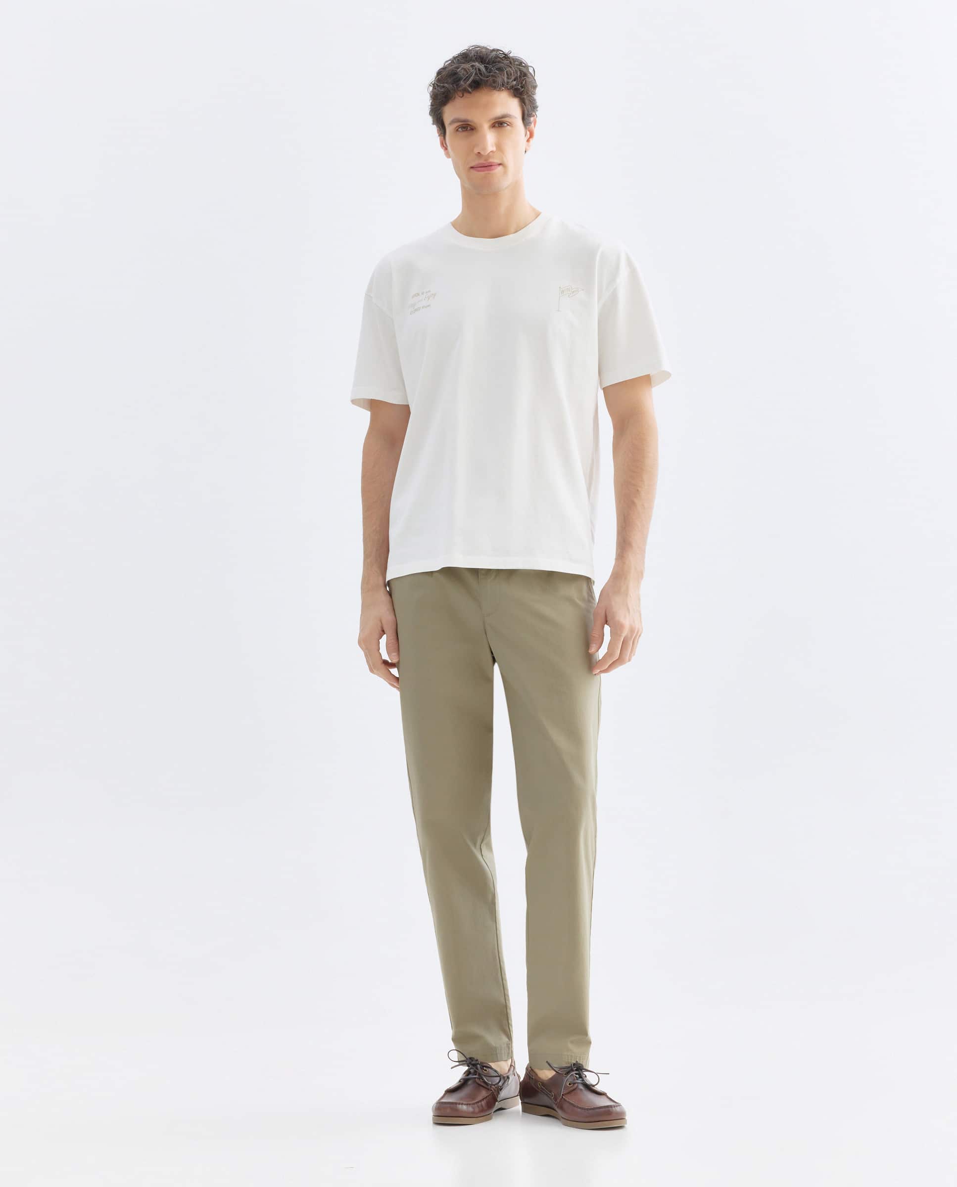 Pantalón hombre chino gomas popelín 520 Kaki-1