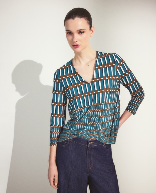 Woman El Corte Inglés - Camiseta de mujer con manga larga y escote en pico.