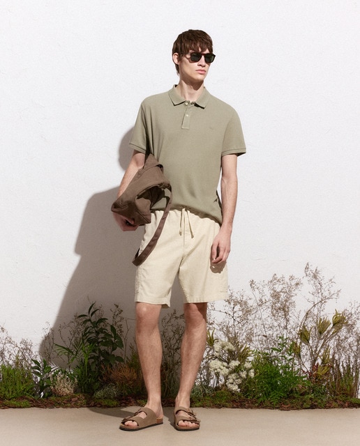 Green Coast - Bermuda cargo de hombre con goma en la cintura.