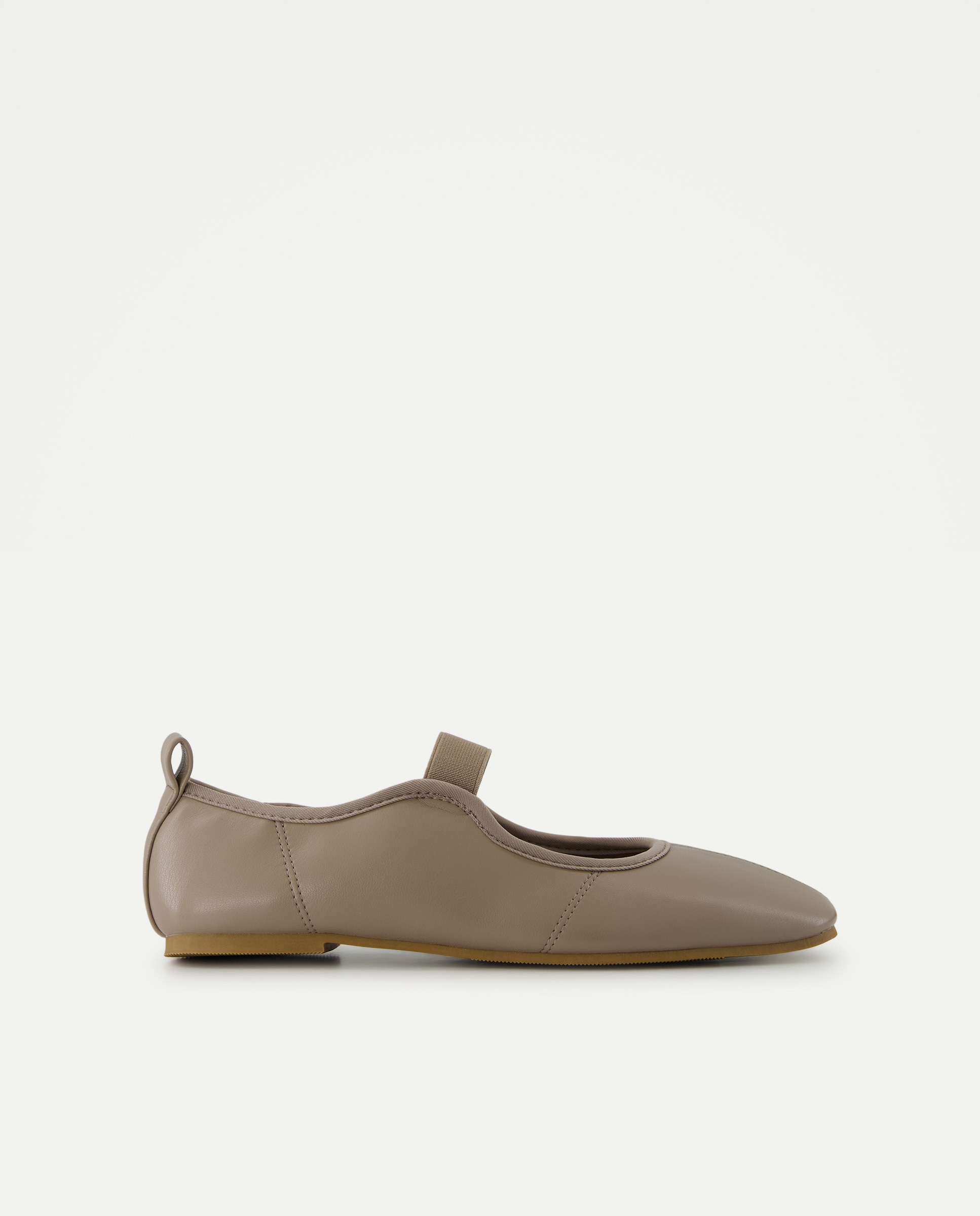 Imagen 0 de Zapato de mujer goma