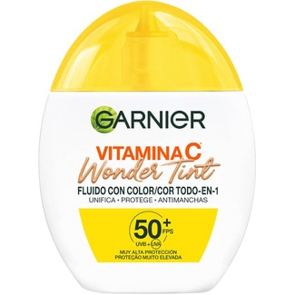 GARNIER fluido con color SPF 50+ Wonder Tint con vitamina C tono medio Flacon 40 ml