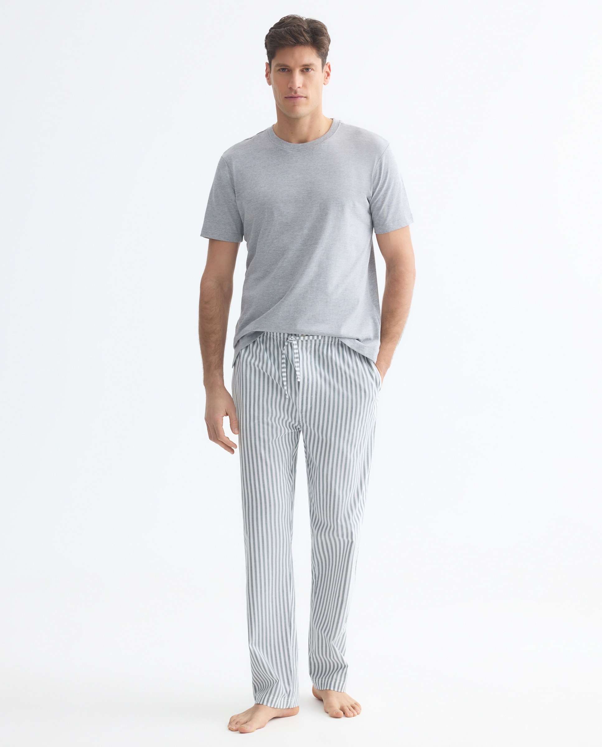 Imagen 0 de Pijama hombre combinado camiseta y pantalón largo algodón