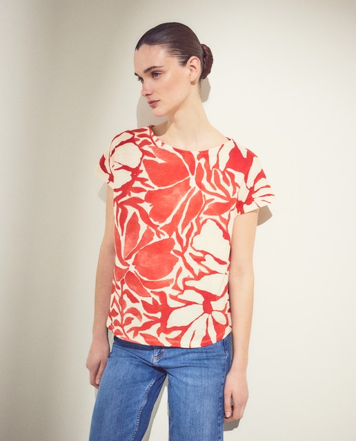 Woman El Corte Inglés - Camiseta de mujer con manga corta y estampado floral.