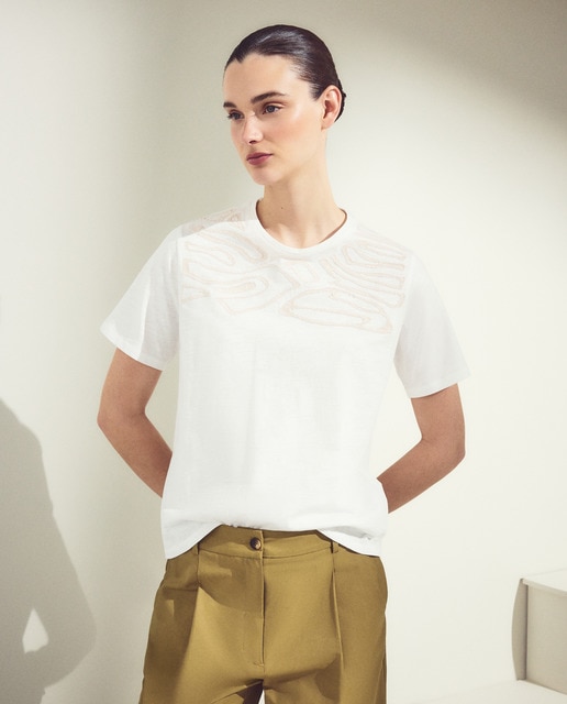 Woman El Corte Inglés - Camiseta de mujer de manga corta con bordado en escote.