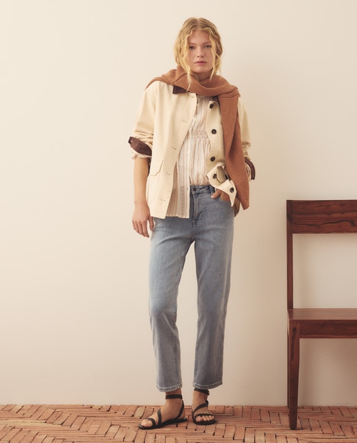 Southern Cotton - Pantalón 5 bolsillos denim bordado vertical de mujer.