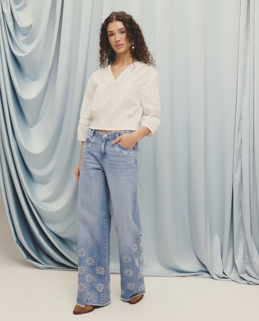 Green Coast - Pantalón de mujer wide leg troquelado.