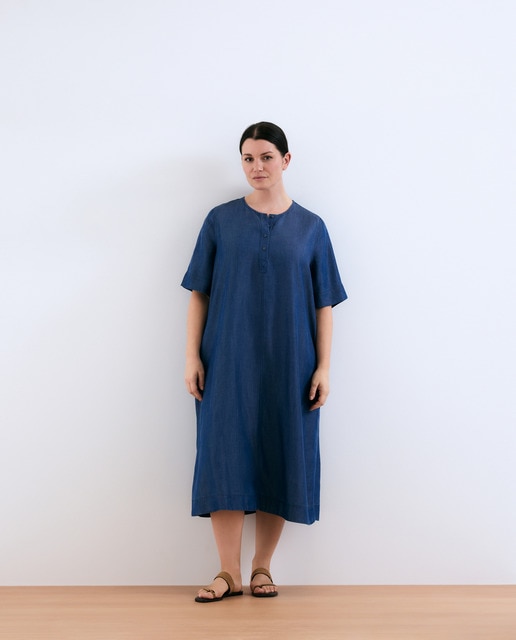 Couchel - Vestido midi polero de manga corta Lyocell.