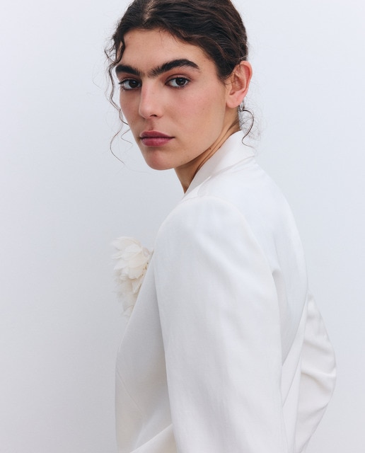 Tintoretto - Blazer traje satinada flor de mujer.