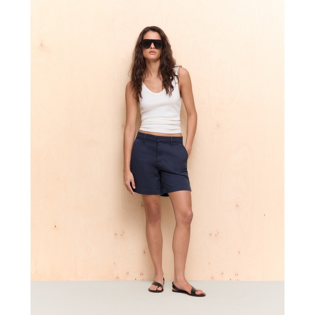 Easy Wear - Bermuda de mujer con cinturón.