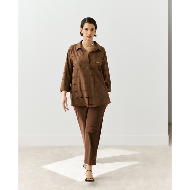 Couchel - Camisa polera de mujer con manga larga y bordados.